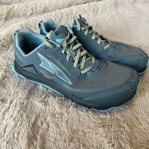 Altra Lone Peak 5